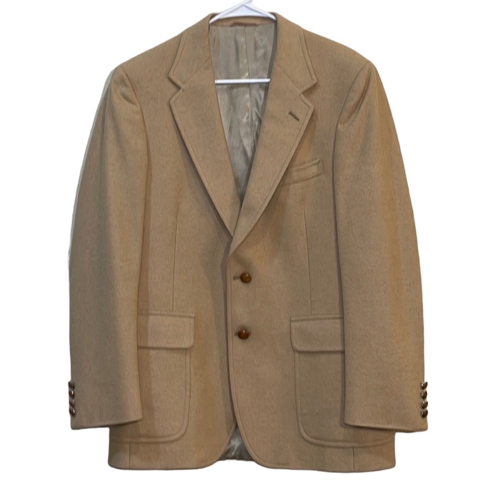Tan Camel Hair Sports Coat.‎ Woven In Scotland. Looks like Lanvin Paris. No Tag.